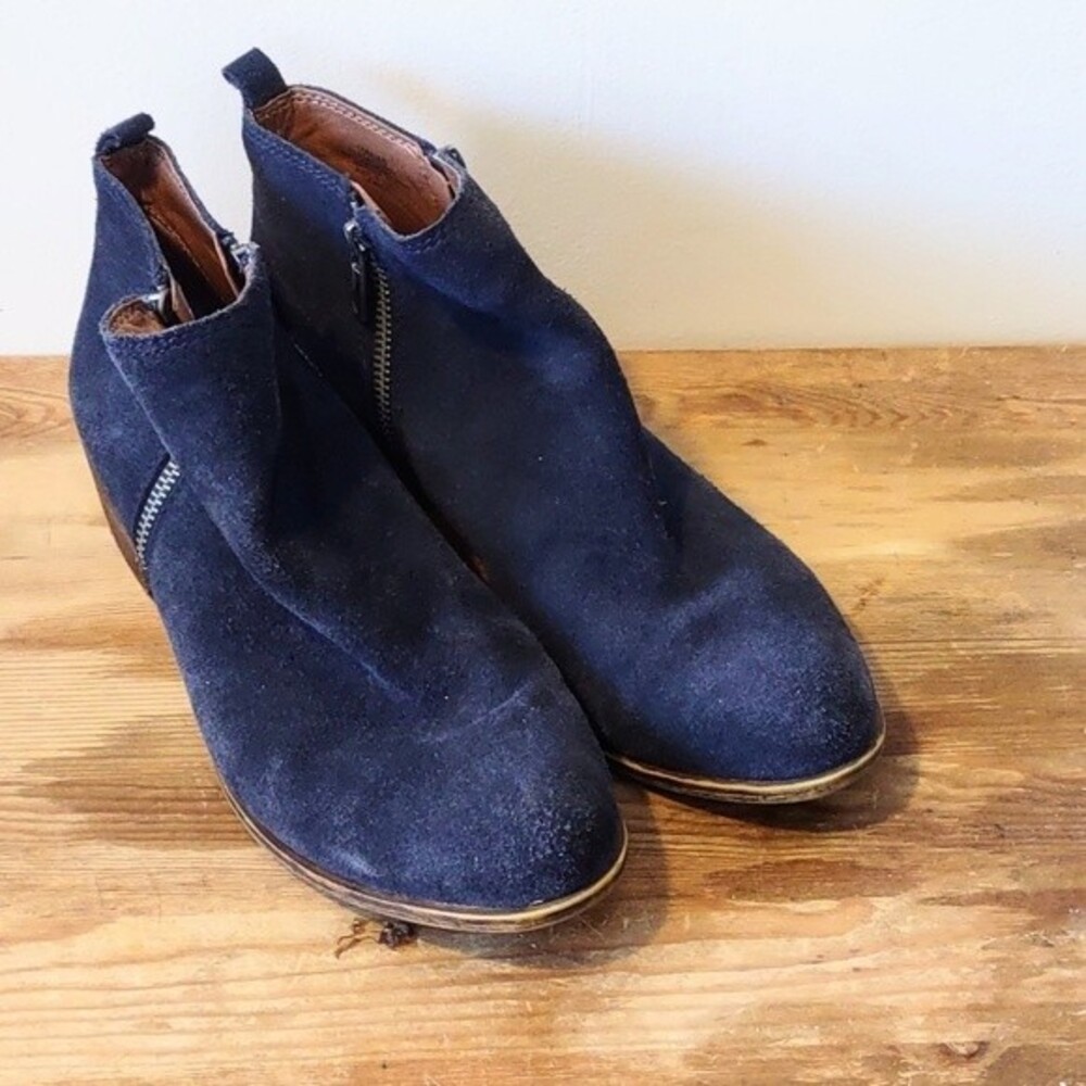Lucky Brand 'Basel' Navy Blue Suede Booties Ankle Boots Sz 10